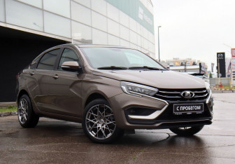 Подержанный автомобиль LADA (ВАЗ) Vesta Sedan 2024 года (3 фото)
