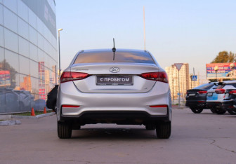 Подержанный автомобиль Hyundai Solaris Sedan 2018 года (6 фото)