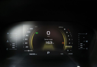 Подержанный автомобиль Geely Atlas Pro 2022 года (18 фото)