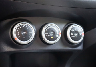 Подержанный автомобиль Mitsubishi Outlander 2008 года (18 фото)