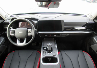 Подержанный автомобиль Haval H3 2024 года (13 фото)