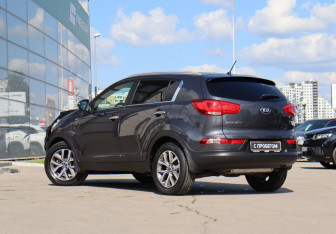 Подержанный автомобиль Kia Sportage 2014 года (7 фото)