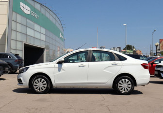 Подержанный автомобиль LADA (ВАЗ) Vesta Sedan 2021 года (8 фото)
