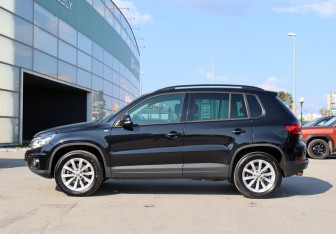 Подержанный автомобиль Volkswagen Tiguan 2014 года (8 фото)