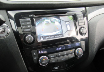 Подержанный автомобиль Nissan X-Trail 2016 года (23 фото)