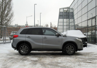 Подержанный автомобиль Suzuki Vitara 2018 года (4 фото)
