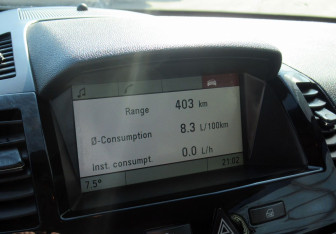 Подержанный автомобиль Opel Zafira Compactvan 2009 года (17 фото)