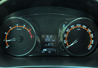 Подержанный автомобиль LADA (ВАЗ) Granta Wagon 2019 года (14 фото)