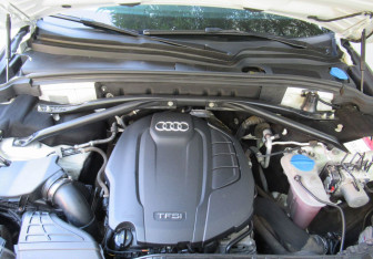 Подержанный автомобиль Audi Q5 2015 года (19 фото)