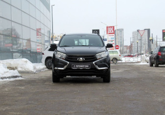 Подержанный автомобиль LADA (ВАЗ) XRAY 2016 года (2 фото)