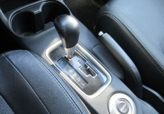 Подержанный автомобиль Mitsubishi Outlander 2012 года (20 фото)