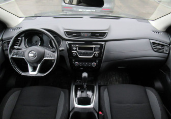 Подержанный автомобиль Nissan Qashqai 2021 года (13 фото)