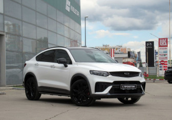 Подержанный автомобиль Geely Tugella 2023 года (3 фото)