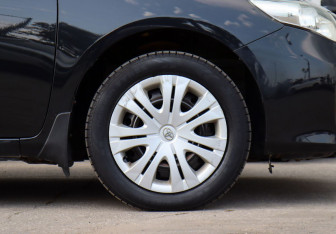 Подержанный автомобиль Toyota Corolla Sedan 2010 года (9 фото)