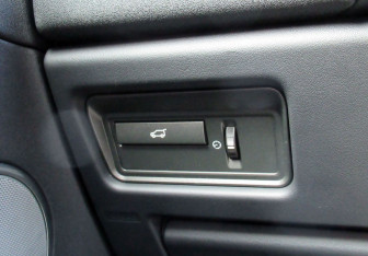 Подержанный автомобиль Land Rover Range Rover Evoque 2012 года (23 фото)