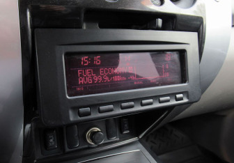 Подержанный автомобиль Mitsubishi Pajero Sport 2011 года (16 фото)