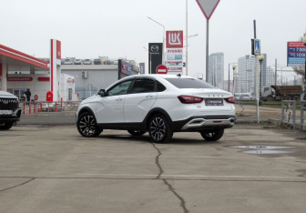 Подержанный автомобиль LADA (ВАЗ) Vesta Sedan 2023 года (7 фото)