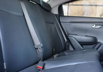 Подержанный автомобиль Kia Rio Sedan 2019 года (10 фото)