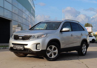 Подержанный автомобиль Kia Sorento 2012 года (1 фото)