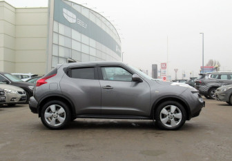 Подержанный автомобиль Nissan Juke 2011 года (4 фото)