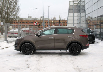 Подержанный автомобиль Kia Sportage 2017 года (8 фото)