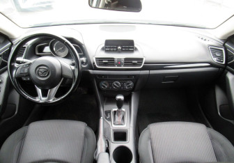 Подержанный автомобиль Mazda 3 Sedan 2013 года (13 фото)