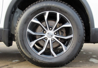 Подержанный автомобиль Nissan X-Trail 2019 года (9 фото)