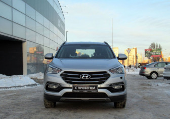Подержанный автомобиль Hyundai Santa Fe 2017 года (2 фото)