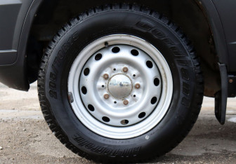 Подержанный автомобиль Chevrolet Niva 2013 года (8 фото)