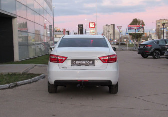 Подержанный автомобиль LADA (ВАЗ) Vesta Sedan 2016 года (5 фото)