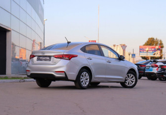 Подержанный автомобиль Hyundai Solaris Sedan 2018 года (5 фото)