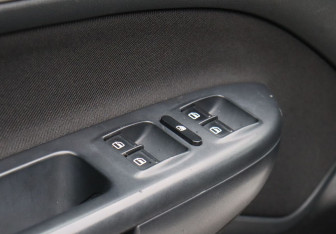 Подержанный автомобиль Skoda Octavia Liftback 2011 года (15 фото)