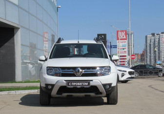 Подержанный автомобиль Renault Duster 2019 года (2 фото)