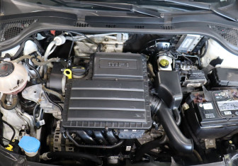 Подержанный автомобиль Skoda Rapid Liftback 2021 года (19 фото)