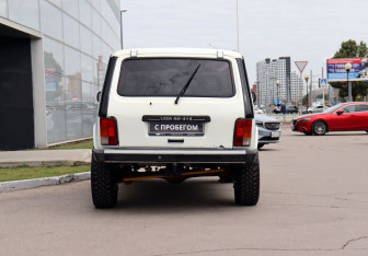 Подержанный автомобиль LADA (ВАЗ) 2131 (4x4) 2014 года (6 фото)