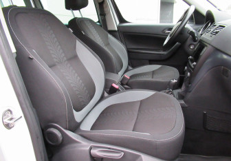 Подержанный автомобиль Skoda Yeti 2015 года (13 фото)