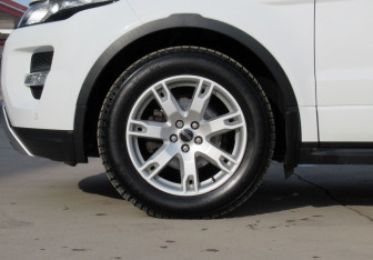 Подержанный автомобиль Land Rover Range Rover Evoque 2012 года (9 фото)