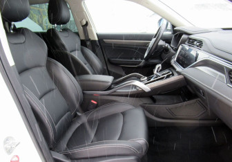 Подержанный автомобиль Geely Atlas Pro 2023 года (11 фото)