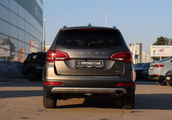 Подержанный автомобиль Haval H6 2019 года (6 фото)