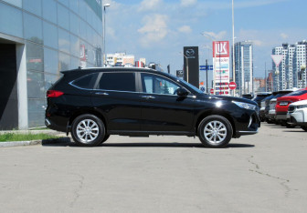 Подержанный автомобиль Haval M6 2023 года (4 фото)