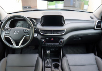 Подержанный автомобиль Hyundai Tucson 2020 года (15 фото)