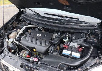 Подержанный автомобиль Nissan X-Trail 2008 года (18 фото)