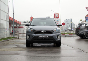 Подержанный автомобиль Hyundai Creta 2019 года (2 фото)