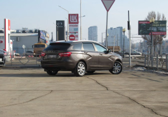 Подержанный автомобиль LADA (ВАЗ) Vesta Wagon 2021 года (5 фото)