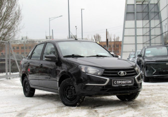 Подержанный автомобиль LADA (ВАЗ) Granta Sedan 2022 года (3 фото)