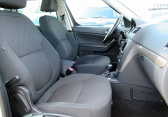 Подержанный автомобиль Skoda Yeti 2014 года (10 фото)