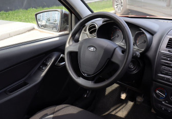 Подержанный автомобиль LADA (ВАЗ) Granta Sedan 2019 года (12 фото)