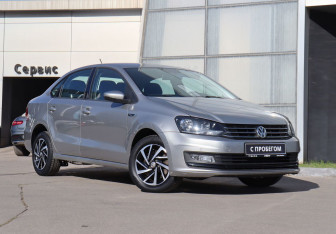 Подержанный автомобиль Volkswagen Polo Sedan 2018 года (2 фото)