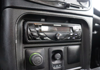Подержанный автомобиль Chevrolet Niva 2013 года (14 фото)
