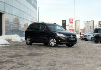 Подержанный автомобиль Volkswagen Tiguan 2011 года (3 фото)